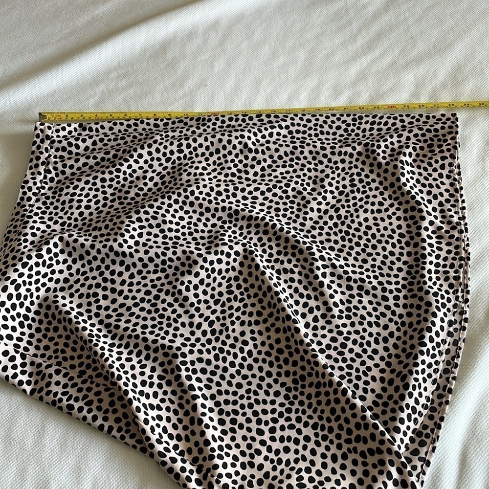 tahari midi length skirt / PM / like new - Picture 4 of 7